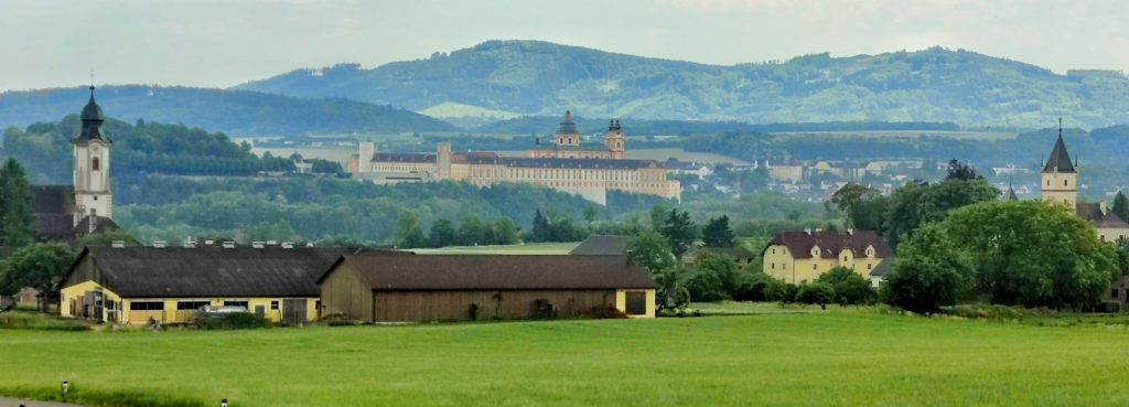 Blick auf Stift Melk in der Wachau